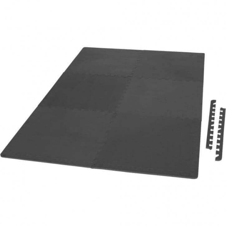 Stație de forță universală, incluzând turn de tracțiune, set de haltere cu mâner din plastic și covorașe de protecție pentru podea