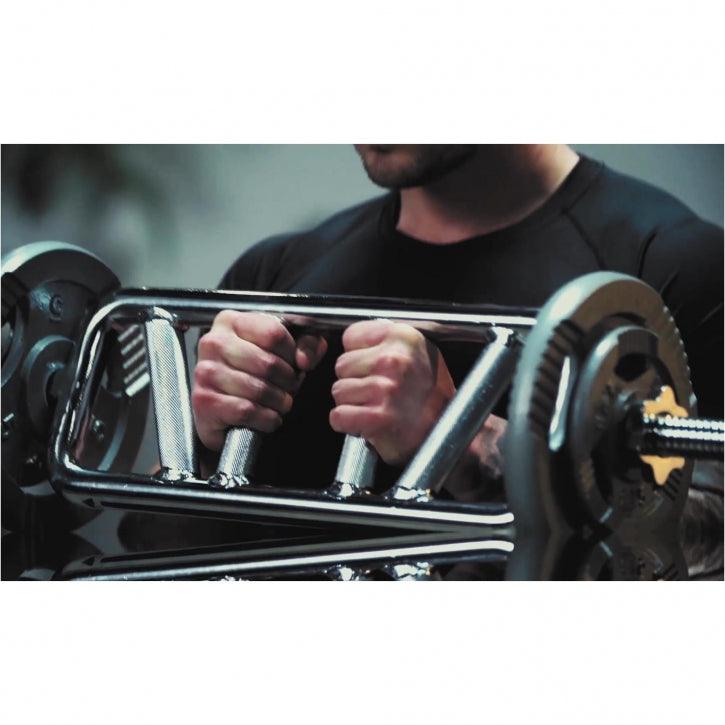Aparat pentru triceps cu sistem de prindere
