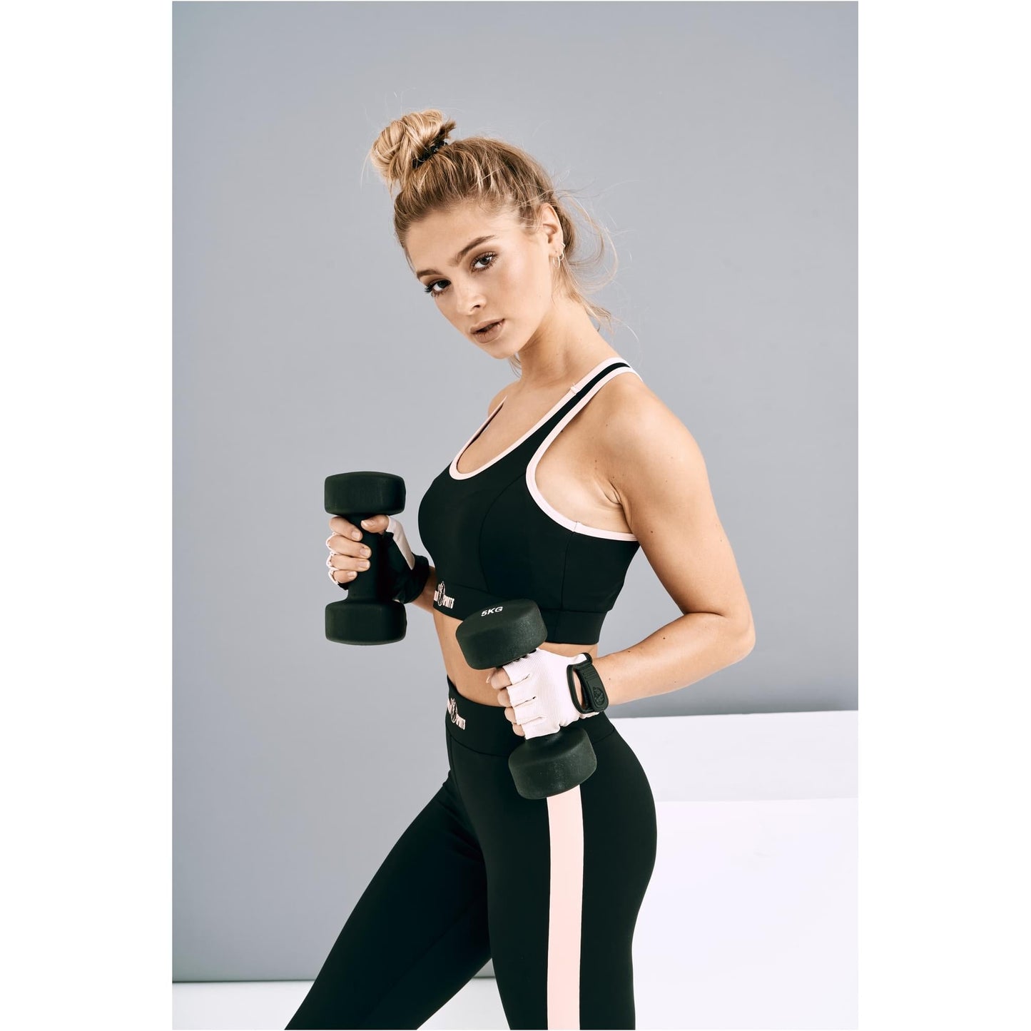 Mănuși de fitness din piele în diverse culori
