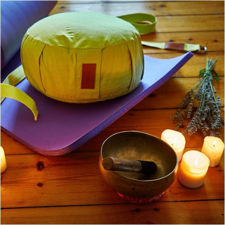 Pernă de meditație rotundă, cu diametrul de 30 cm și înălțimea de 18 cm