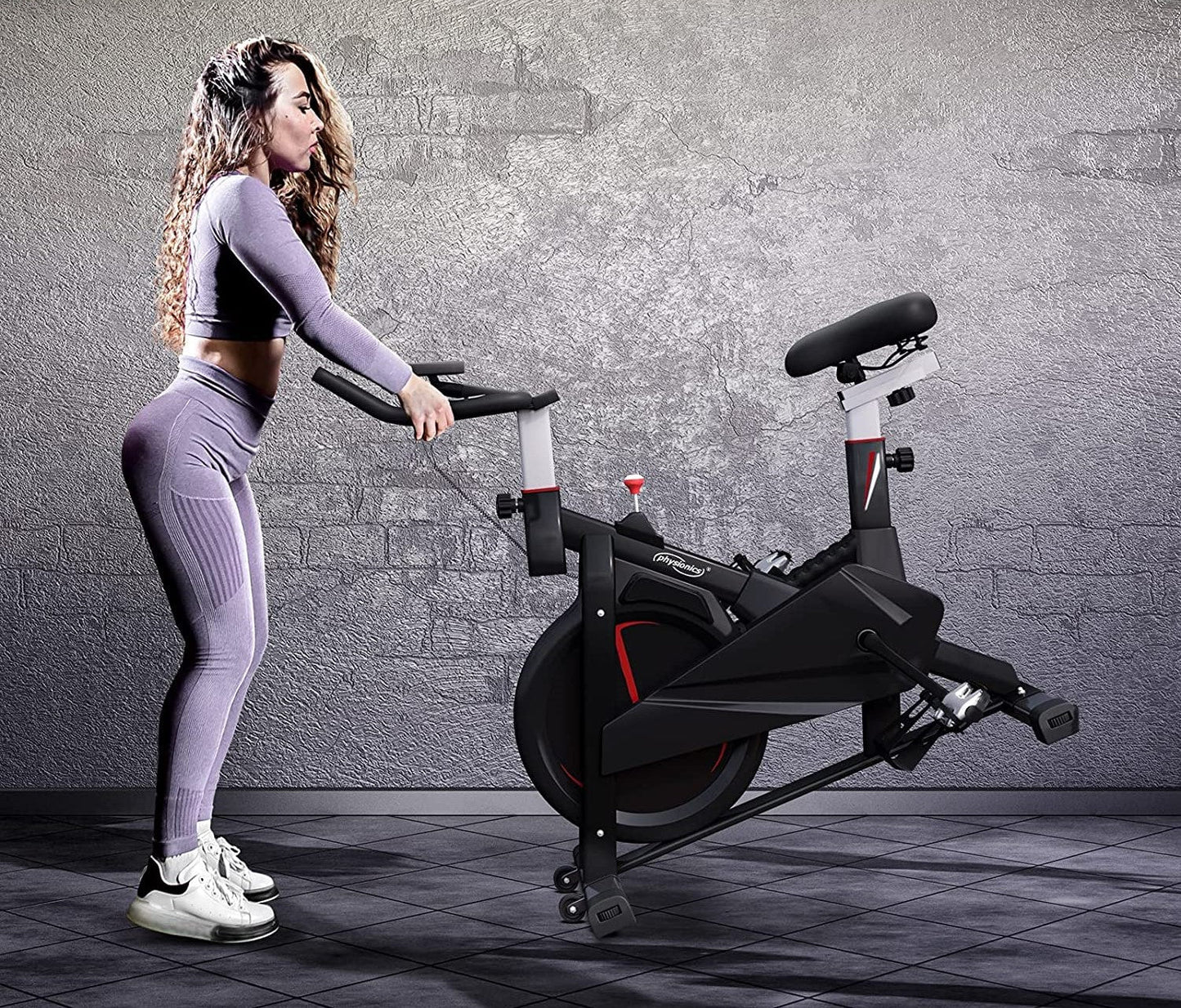 Bicicleta fitness, senzor puls pe ghidon, display LCD ce monitorizeaza timpul, viteza, distanta, pulsul, cronometru si caloriile, suport sticla apa, scaun/ghidon reglabil, 101 x 53 x 120 c