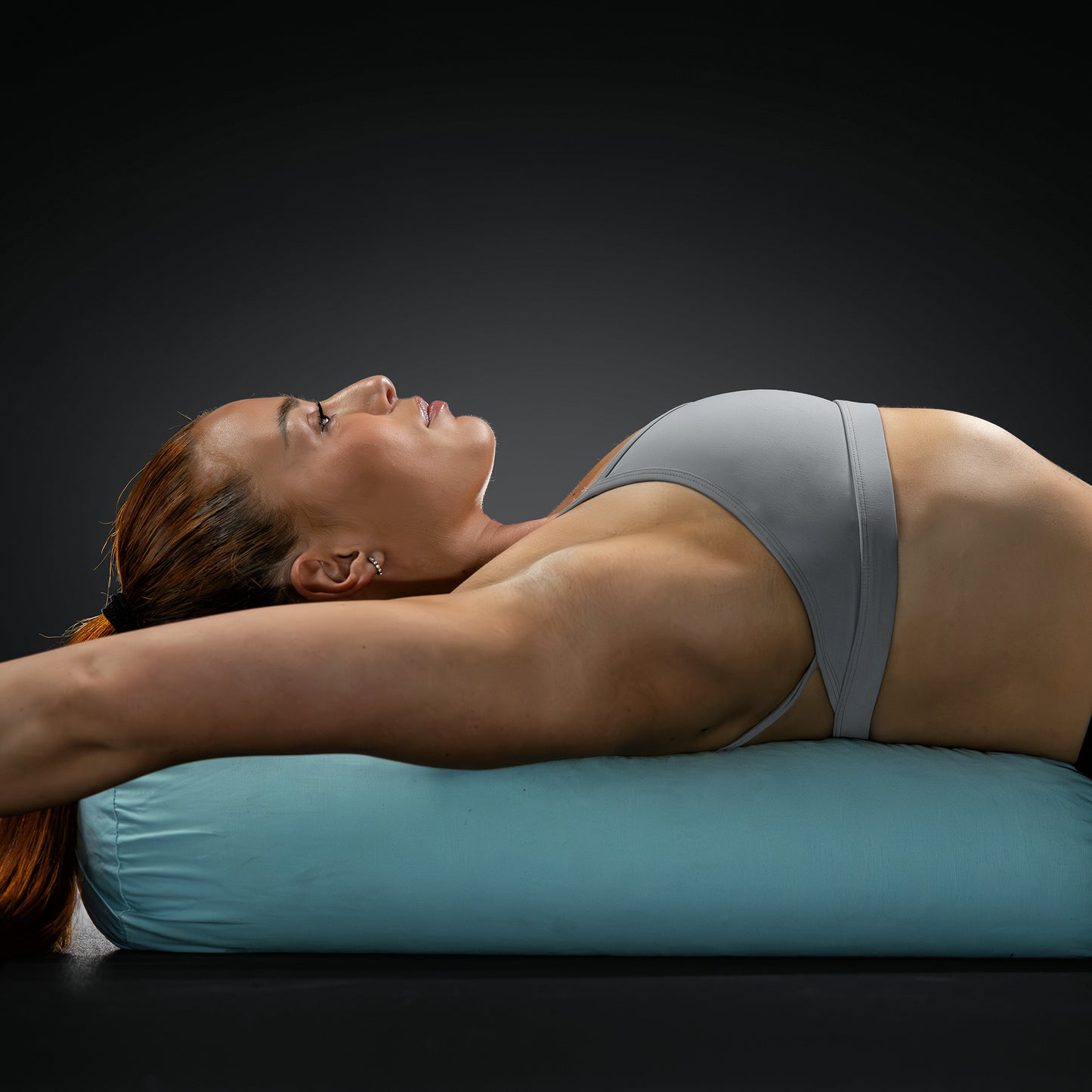 Perna de yoga cu lungimea de 65 cm și înălțimea de 20 cm